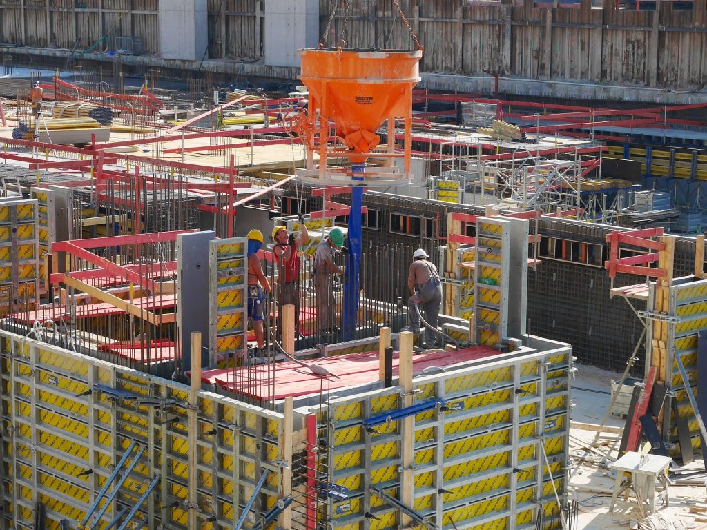 construction-site-1477687_1920